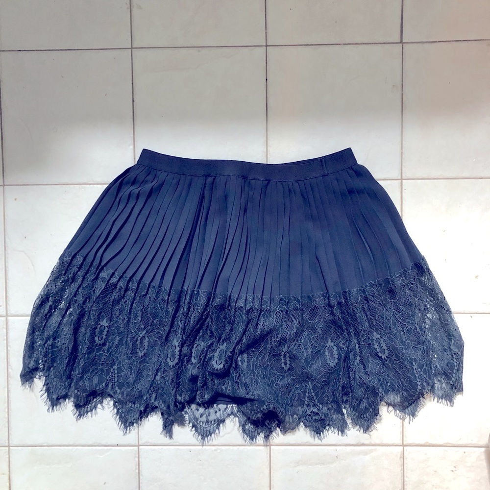 Girl’s Pleated Skirt with Lace from Sisley